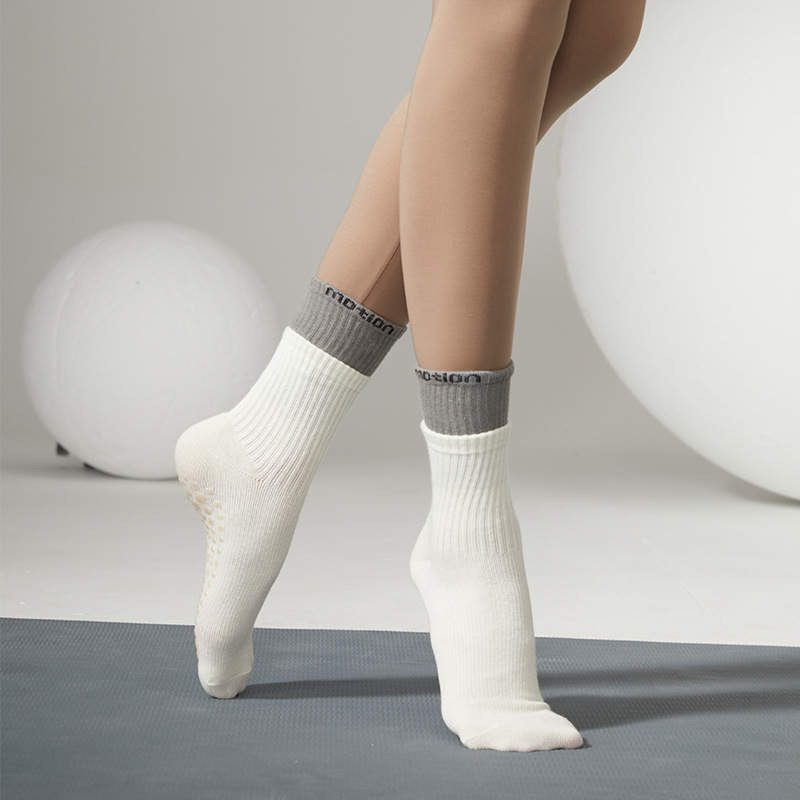 Breathable Cotton Pilates Anti Slip Socks