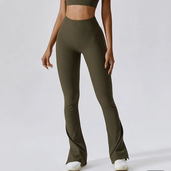 Seamless Ribbed Sports Bra / Flared Pants